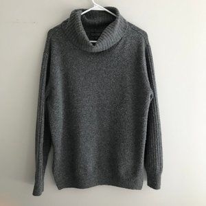 Topshop turtleneck sweater. Charcoal gray. Size 6.